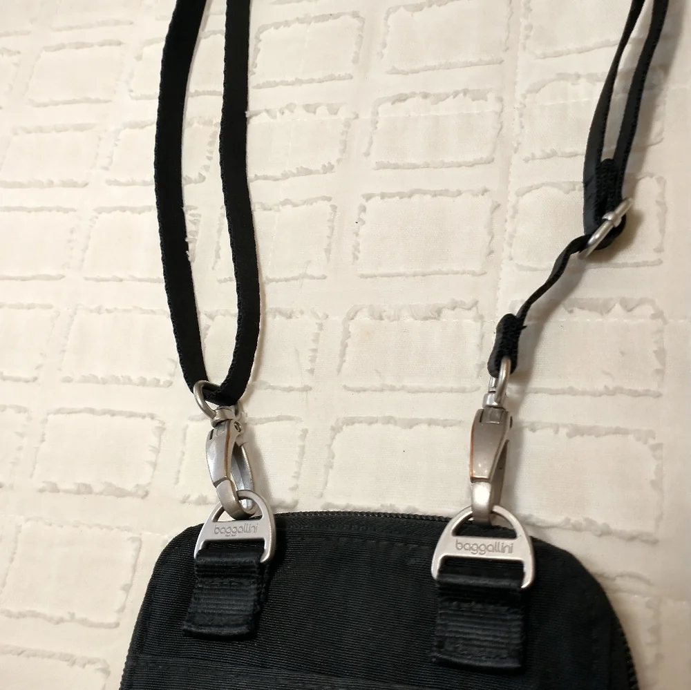 Baggallini Black Take Two Bryant Crossbody with Adjustable Strap, RFID-protected